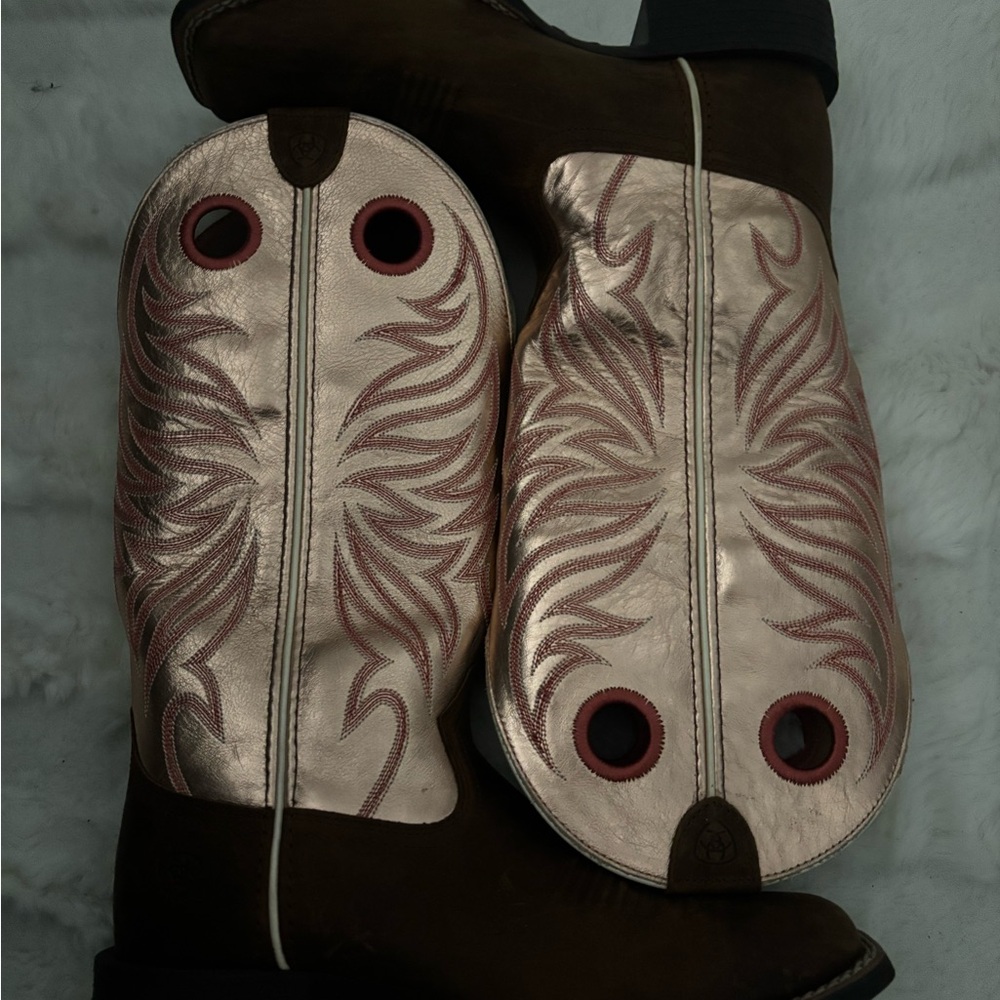 Metallic Pink Ariat Boots